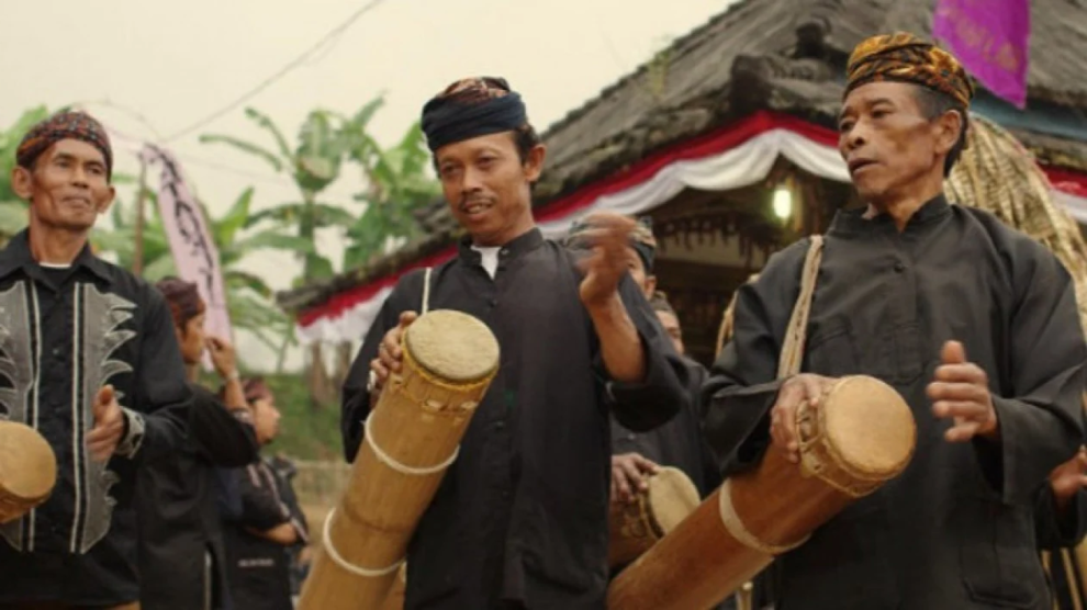 Eksplorasi Bunyi: Workshop Alat Musik Bambu di Bandung Jadi Magnet Wisatawan Akhir Pekan